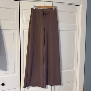 SPANX AirEssentials Wide Leg Pants Sz M Long in Smoke
